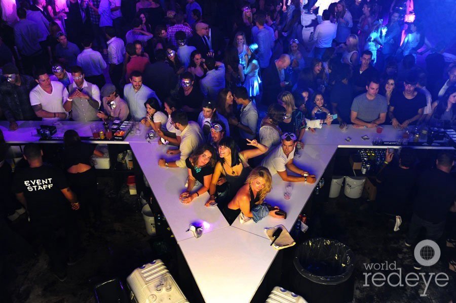 Mixologist John Lermayer in action at Absolut X Miami event at Soho Studios 