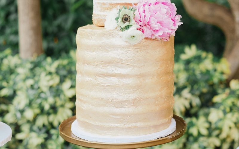 Naked Wedding Cake