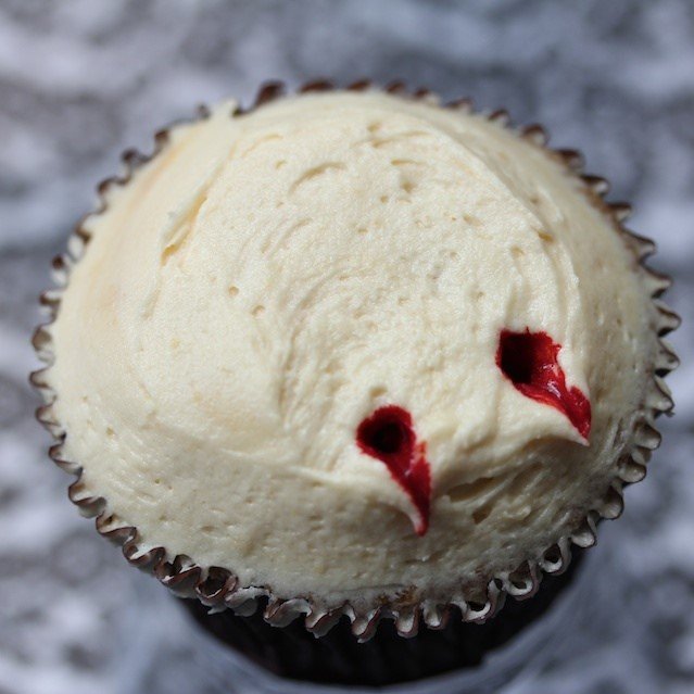 halloween food ideas | vampire bite cupcake