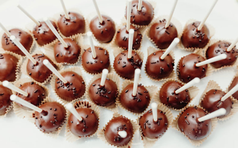 double chocolate cake pops | miami wedding catering