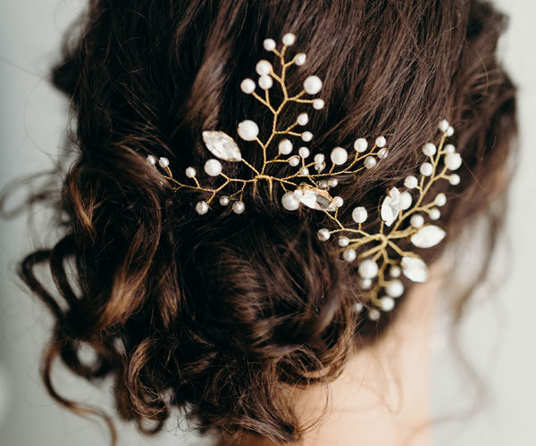 Miami bride | beautiful bridal hair accessory