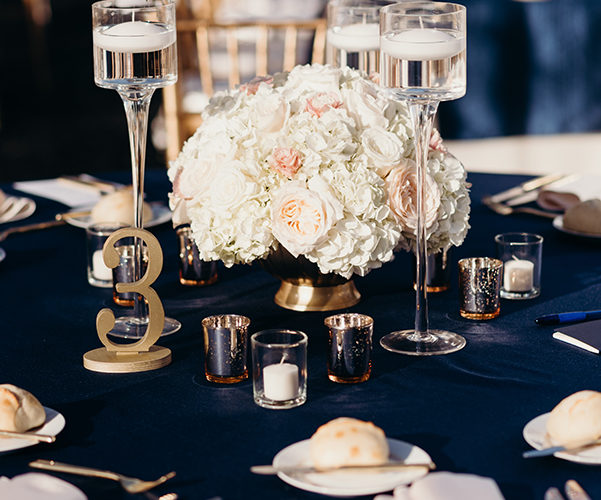 navy and white table decor at brickell wedding reception | miami wedding catering