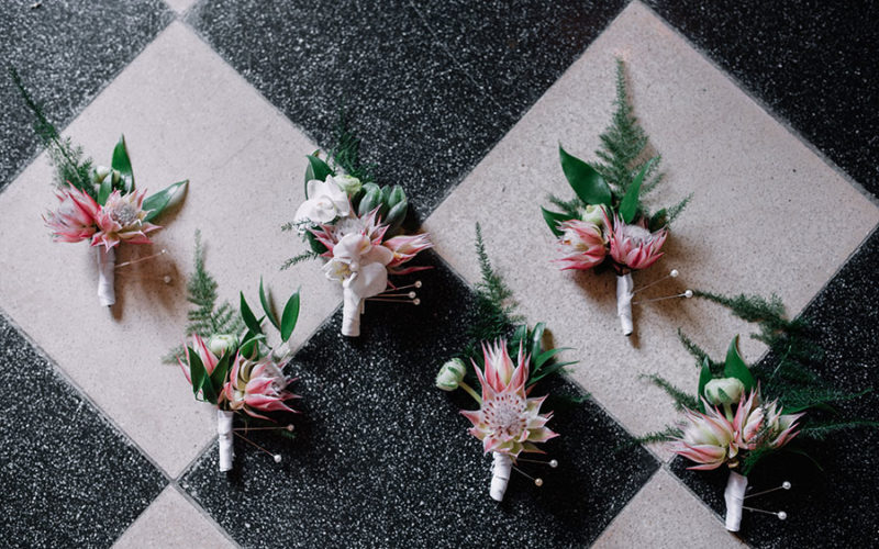 tropical wedding theme | boutonnieres