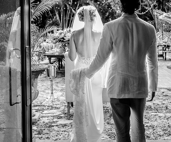 outdoor wedding venues miami | deering estate wedding couple