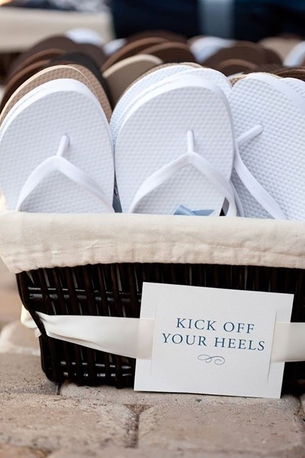 Beach wedding flip-flop styles you need to know about – Irvine