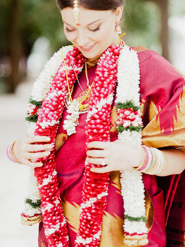 Multicultural wedding ideas | Molly in traditional Hindu attire