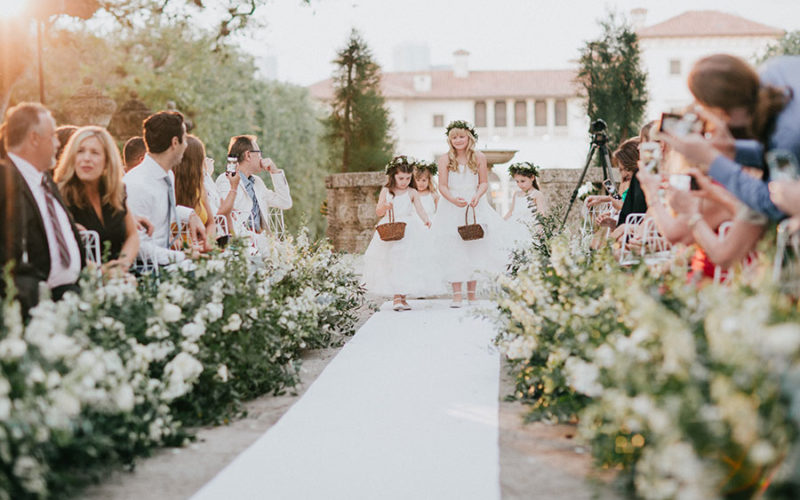 vizcaya garden wedding | flower girls