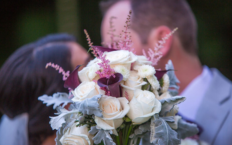 miami beach botanical garden weddings pictures | bridal bouquet