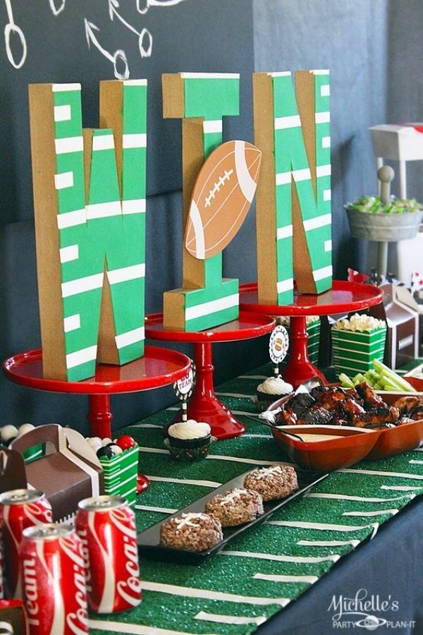 Easy to make super bowl party football food - Karins Kottage