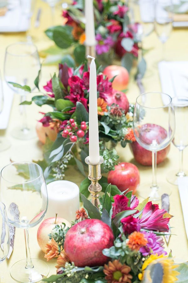 catering for holiday parties | festive table decor | winter fruits
