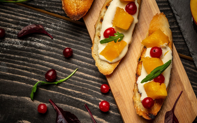 catering for the holidays | cranberry bruschetta