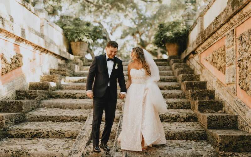 Vizcaya wedding Miami | Caroline and Marc | bride and goom on Vizcaya garden stairs