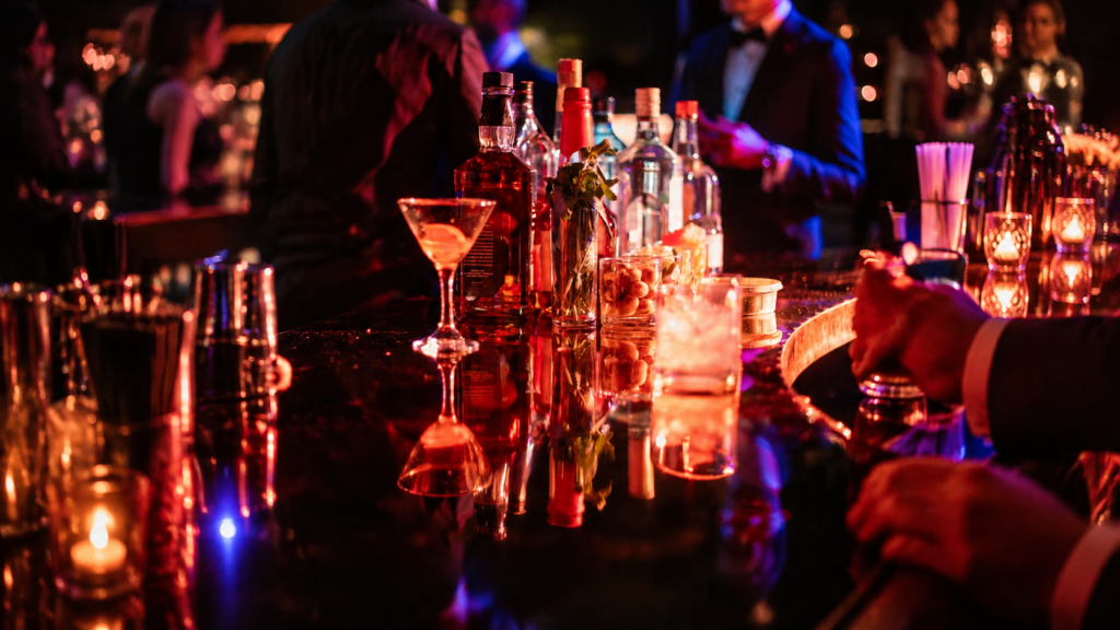 Bar & Beverage Service